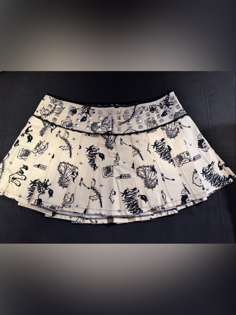 Current Mood White & Black Printed Pleated Mini Skirt with Studded Waistband